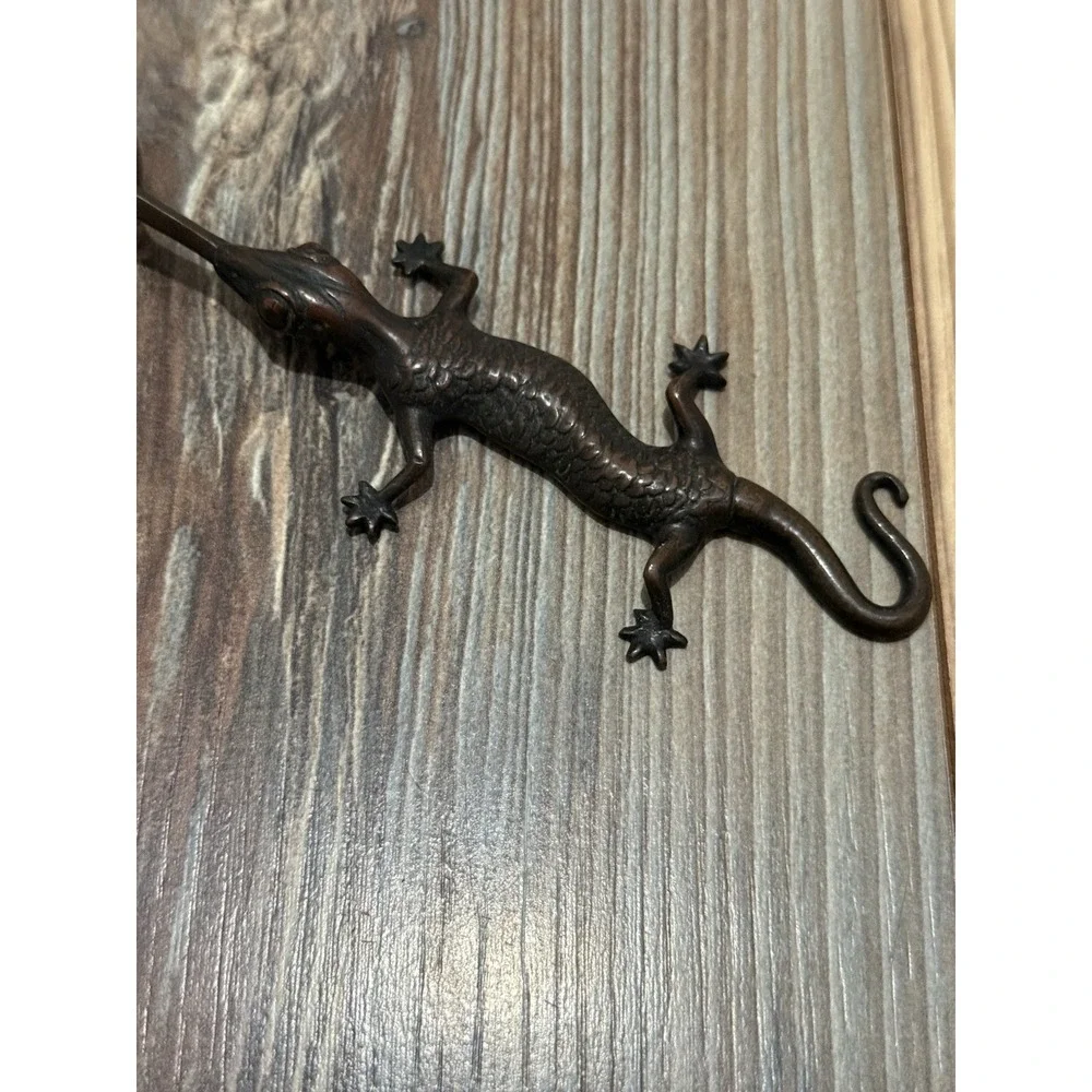 Bronze tone Lizard decorative Spoon for Reptile Enthusiasts brass